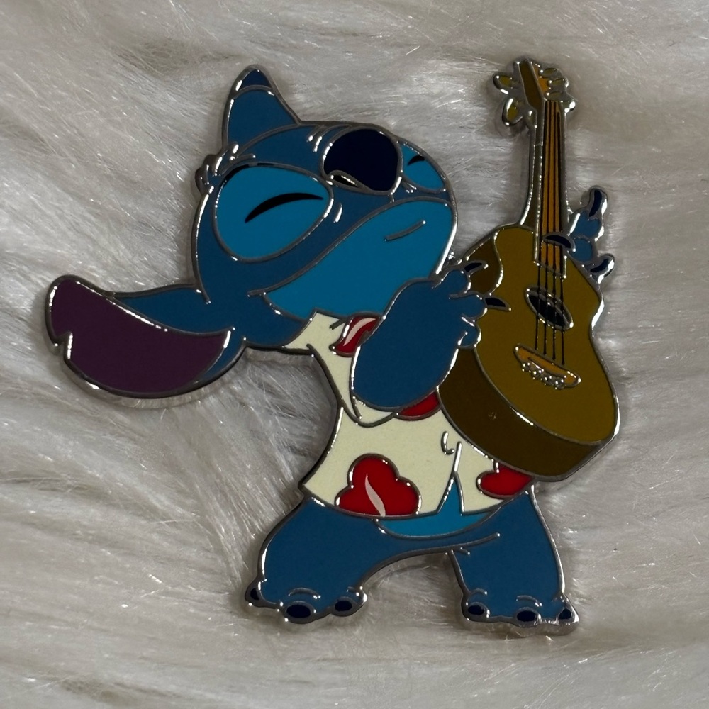 2023 Disney Parks Stitch 626 Hawaiian Shirt Ukulele OE Open Edition Pin